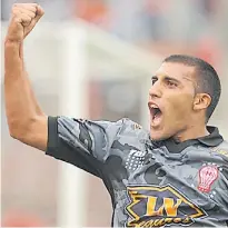  ??  ?? La vuelta. Ramón “Wanchope” Abila (Huracán).