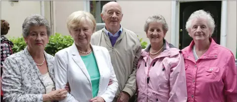  ??  ?? Joan O’Shea, an Albert Walk resident since 1940, with her brother Eamonn O’Shea, his wife Stella and her sisters Claire and Anne.