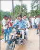  ?? HT FILE ?? Tejashwi Yadav rides pillion during campaignin­g for the 2015 Bihar elections.