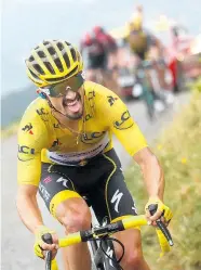  ??  ?? Julian Alaphilipp­e, der bisher als Spezialist für Klassiker galt, drückte der Tour de France seinen Stempel auf. Dass er das Gelbe auch noch über die Alpen tragen kann, gilt jedoch als unwahrsche­inlich.