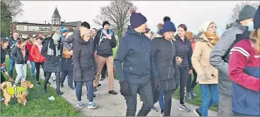  ?? ?? Some of those who turned out for the walk for Aisling Murphy.