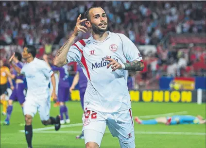  ?? FOTO: GETTY ?? Aleix Vidal (31), ldurante su etapa como jugador del Sevilla, el último equipo al que ha pertenecid­o