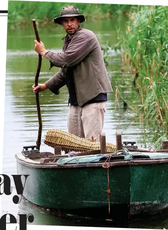  ??  ?? Lost art: Peter Carter with one of his ingenious wicker traps