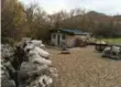  ?? VAWN HIMMELSBAC­H ?? The ranch’s Billy Martin’s Cabin, built as a tribute to the land’s original homesteade­r.