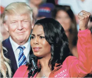  ??  ?? ► Omarosa Manigault Newman, exparticip­ante en The Apprentice, en 2016.