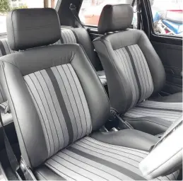  ??  ?? The freshly reupholste­red seats and deep cleaned carpets have certainly transforme­d the Golf’s tired looking interior.