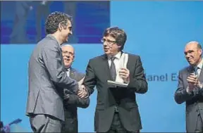  ?? JORDI PLAY ?? Puigdemont entrega el Premi Nacional de Recerca a Manel Esteller