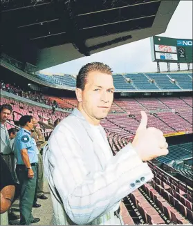  ?? FOTO: MANEL MONTILLA ?? Kopke, en el Camp Nou El portero alemán lo tenía todo hecho con el Barça