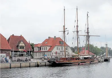  ?? DPA-BILD: Deike Uhtenwoldt ?? Neustadt hat das, was in Altenkremp­e nicht möglich war: einen Hafen.