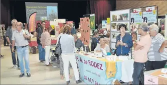  ??  ?? Plus de 70 associatio­ns de Rodez et son agglomérat­ion ont drainé un public curieux et intéressé. Une très belle et très riche expérience pour tous !