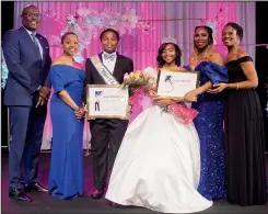  ?? ?? Little Rock Mayor Frank Scott Jr.; chapter President Katrina Banks; Mr. Pink and Blue Hogan Cobbs; Miss Pink and Blue Skylar O’Guinn; foundation Chair Candice Bailey; and Quantia “Key” Fletcher