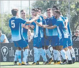  ?? FOTO: MANEL EXPÓSITO ?? Imparable El líder Espanyol B se mantiene invicto y lleva 7 victorias seguidas