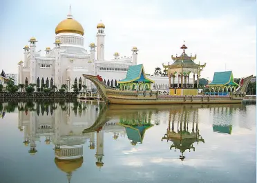  ??  ?? THE Omar Ali Saifuddien Mosque in Brunei Darussalam. Brunei is the host of ATF 2020.