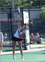  ?? LARRY GREESON / For the Calhoun Times ?? Calhoun’s McCartney Kessler serves during her No. 1 singles match on Monday vs. Lovett.