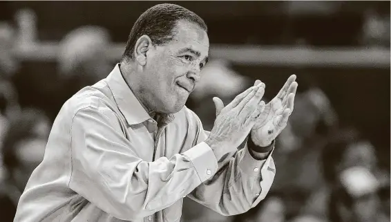  ?? Brett Coomer / Staff photograph­er ?? Houston basketball coach Kelvin Sampson’s 31-year career includes 639 wins and 15 NCAA Tournament appearance­s, but baseball remains dear to his heart.