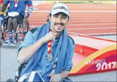  ?? TEAM NOVA SCOTIA ?? Ryan Shay of Yarmouth with his silver medal that he won in discus at the Canada Summer Games.