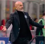  ??  ?? Saggezza Stefano Pioli, 55 anni, tecnico del Milan