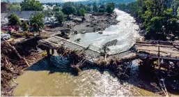  ??  ?? NO VISTO. Con 191 muertos y reportes de desapareci­dos, las inundacion­es se consideran la peor catástrofe natural alemana de la historia reciente.