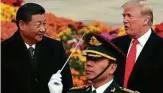  ?? FOTO: RTR ?? Schon beim Besuch in China im November wollte USPräsiden­t Trump (r.) mit Chinas Präsident Xi Jingping ein Abkommen abschließe­n – ohne Erfolg.