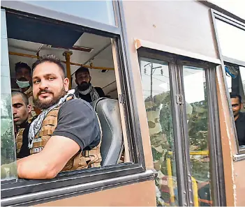  ?? —
PTI ?? ITBP commandos arrive at Hindan Air Force Station after Indian Air Force’s effort for safe evacuation from crisis-hit Afghanista­n in Ghaziabad on Tuesday.