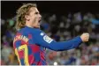  ?? Foto: dpa ?? Dieser Mann kostete 300 Euro Strafe: Antoine Griezmann.