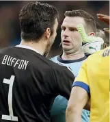  ?? (Ipp) ?? Tensione Gigi Buffon e l’arbitro Michael Oliver