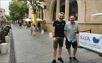  ?? (Photos F. A.) ?? Didier Saba et Jean-Jacques Venturini, sur le boulevard d’Aguillon.