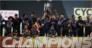  ?? India celebrate winning the series ??