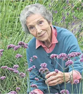  ??  ?? Beth Chatto and (left) her gardens at Elmstead Market in Essex, which she created from a ‘muddy ditch’