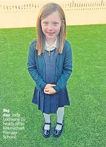  ?? ?? Big day Jody Lochrane (5) heads off to Kirkmichae­l Primary School