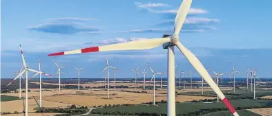  ?? DPA-BILD: PLEUL ?? Braucht neue Impulse: Windenergi­e in Deutschlan­d (hier: Brandenbur­g)