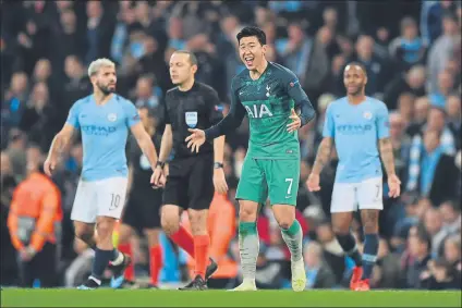  ?? FOTO: GETTY ?? Son celebra uno de los dos tantos memorables que hizo en el Etihad frente al Manchester City