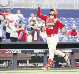  ?? MATIAS J. OCNER mocner@miamiheral­d.com ?? Panama catcher Ivan Aaron Herrera rounds the bases after hitting a home run against Curacao in the seventh inning of the Caribbean Series on Friday afternoon in Miami.