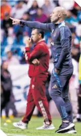  ?? ?? Javier Mascherano no pudo esta vez ante la estrategia de Ricardo Cadena.