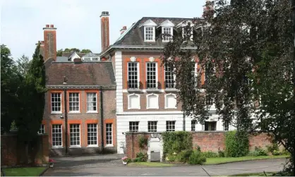  ?? ?? Witanhurst House in Highgate, London, owned by Russian tycoon Andrei Guriev. Photograph: Suzanne Plunkett/BLOOMBERG NEWS