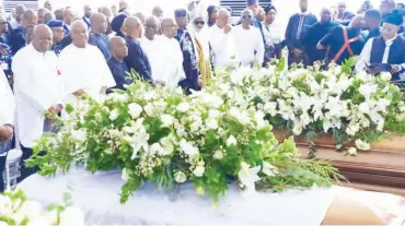  ?? Photo: Victor Edozie ?? Dignitarie­s at the burial of the late CEO of Access Holdings, Herbert Wigwe, his wife and son in Isioko River State, yesterday