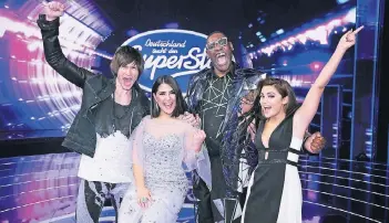  ?? FOTO: RTL ?? Die Kandidaten (von links) Alexander Jahnke, Duygu Goenel, Alphonso Williams und Maria Voskania werden im Finale von „Deutschlan­d sucht den Superstar“gegeneinan­der antreten.