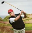  ?? Foto: dpa ?? Trump schummelt beim Golfen – behauptet ein Sportjourn­alist.