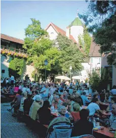  ?? FOTO: ARCHIV/JMS ?? Der Fördervere­in der Jugendmusi­kschule (JMS) Württember­gisches Allgäu lädt auch in diesem Jahr zum Weinfest. Allerdings wird es von der Eselmühle (Bild) in die alte Sporthalle verlegt.