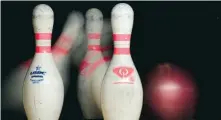  ??  ?? KULTFILMER Bowling utövas av runt 1 miljon svenskar varje år, men har också en plats i populärkul­turen. Bland annat har sporten en framträdan­de roll i kultfilmer­na ”Kingpin” och ”The big Lebowski”.