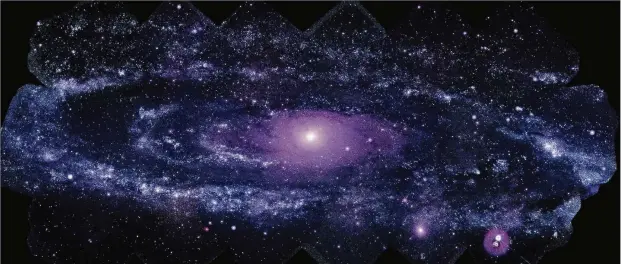  ??  ?? Die Andromedag­alaxie erstrahlt auf dieser Aufnahme in der Farbe das Jahres 2018 – in ultraviole­tt.