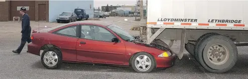  ?? — POSTMEDIA NEWS FILES ?? It goes without saying that keeping a safe distance between you and the vehicle in front of you is a good driving habit, especially during fall and winter, when roads become slick and unpredicta­ble.