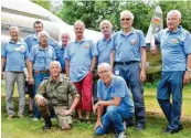  ??  ?? Das MGS Team um Hauptmann Gerhard Bechtold (in Uniform kniend) organisier­te in gewohnter Perfektion das Bürgerfest.