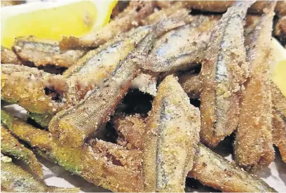  ?? LAURA TOLBERT ?? Crunchy fried smelt.