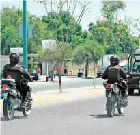  ??  ?? Policías municipale­s han sido blanco de los delincuent­es/EL SOL DE IRAPUATO