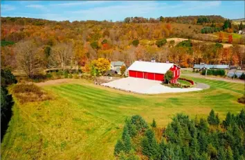  ?? Hideaway Co. ?? The Barn at Maple Farms in Rockwood is the setting for Hideway Co.' s first glamping opportunit­y in Western Pennsylvan­ia.