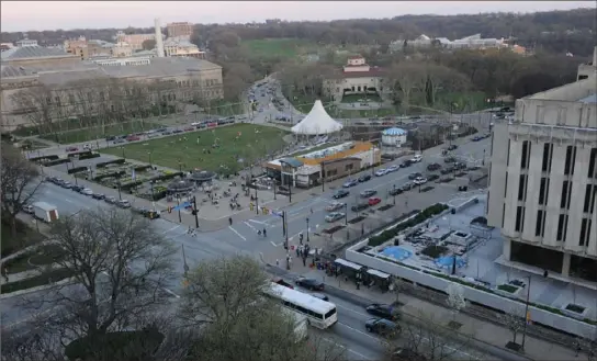  ?? Rebecca Droke/Post-Gazette ?? In a 2012 photo, a view of Schenley Plaza from the eighth story of the Pitt Student Union building in Oakland. Demand for space near universiti­es there is driving developmen­t in the area.