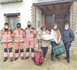  ?? MEDITERRÁN­EO ?? ►►VACUNAS. Los bomberos llevaron al equipo de Llucena a Villahermo­sa.