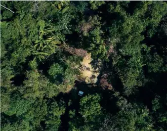  ?? Fotos Lalo de Almeida/Folhapress ?? Vista aérea da região da Renca, que ocupa área equivalent­e à do Estado do Espírito Santo