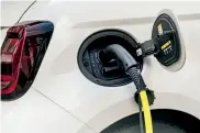  ??  ?? A 10-80% rapid charge takes just under half an hour